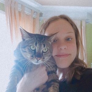 Meet your Posher, Dahlia